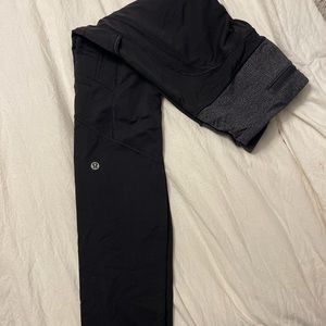 Black lululemon leggings
